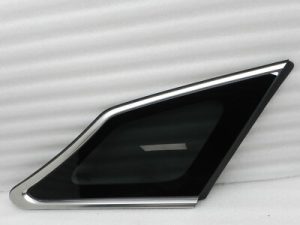 Hyundai i40 oriģinālais dubļu aizsargstikls, labais 878203Z120