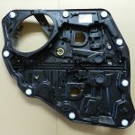 Jeep Renegade oriģinālais logu regulatora mehānisms aizmugurējais labais