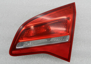 Opel Meriva B oriģinālais aizmugurējais lukturis Labais