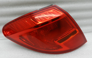 Opel Meriva B oriģinālā aizmugurējā aizmugurējā bremžu gaisma kreisā 13307493