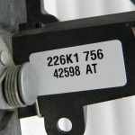 Opel Zafira B Oriģinālā durvju slēdzene aizmugurējā labajā pusē 13210739