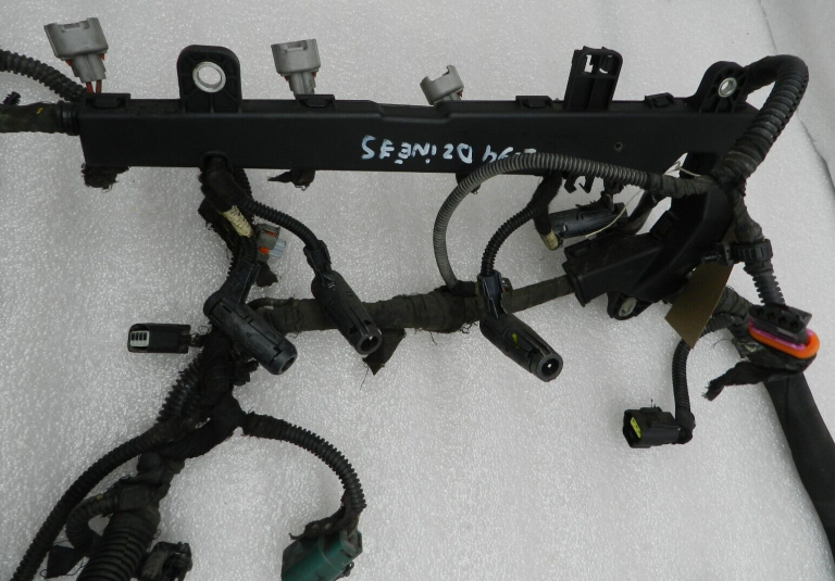 Opel Zafira B Oriģinālā dīzeļdzinēja elektroinstalācija 98079371