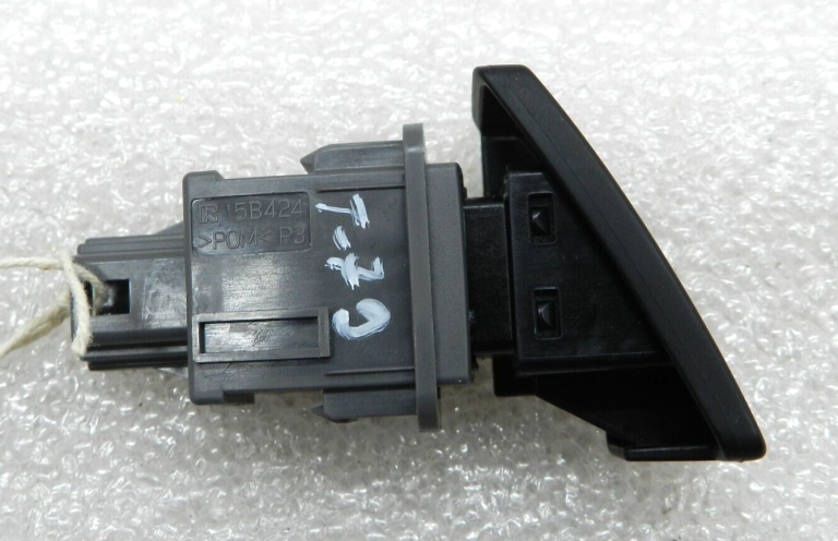 Toyota Avensis T27 Kombi Oriģinālais brīdinājuma gaismu slēdzis 8433205080