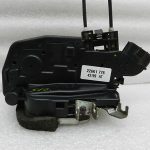 Nissan X-trail T31 Oriģinālā aizmugurējā labā durvju slēdzene 82500JG000