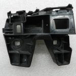 VW Passat B8 Kronšteina vadotne aizmugurējā bampera kreisajā pusē 3g9807483a