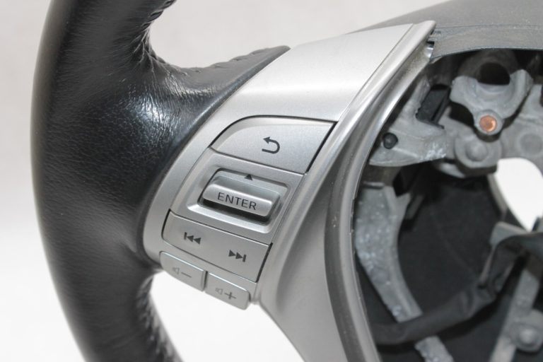 Oriģināls Nissan X-Trail T32 stūres rats ar slēdzi 484304CB4A, 48430 4CB4A