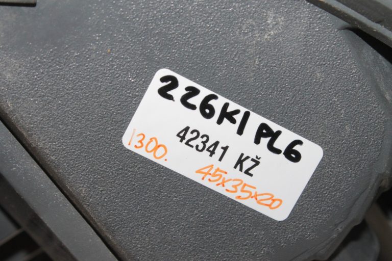 Oriģinālais 2013-2017 Nissan X-Trail T32 kombinētais aizmugurējais lukturis 265504CA0B, 265504CA0C