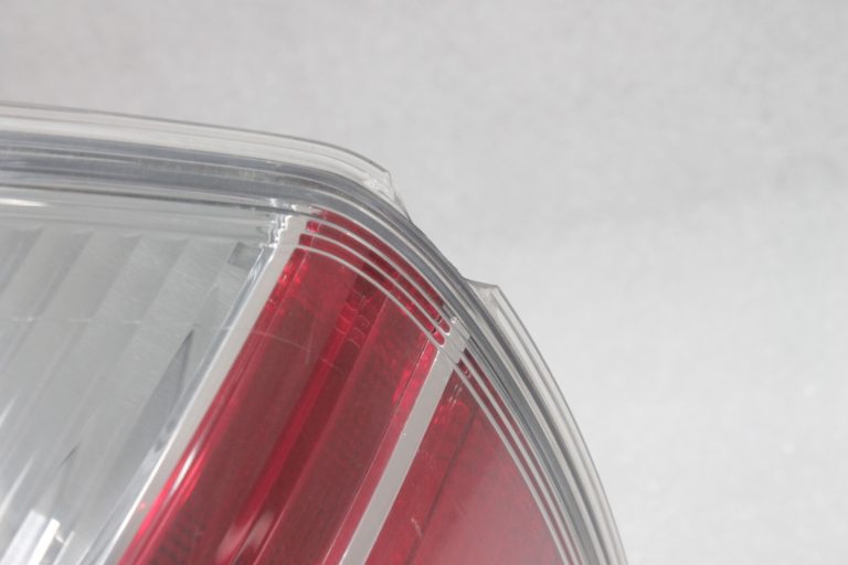 Oriģinālais 2013-2017 Nissan X-Trail T32 kombinētais aizmugurējais lukturis 265504CA0B, 265504CA0C
