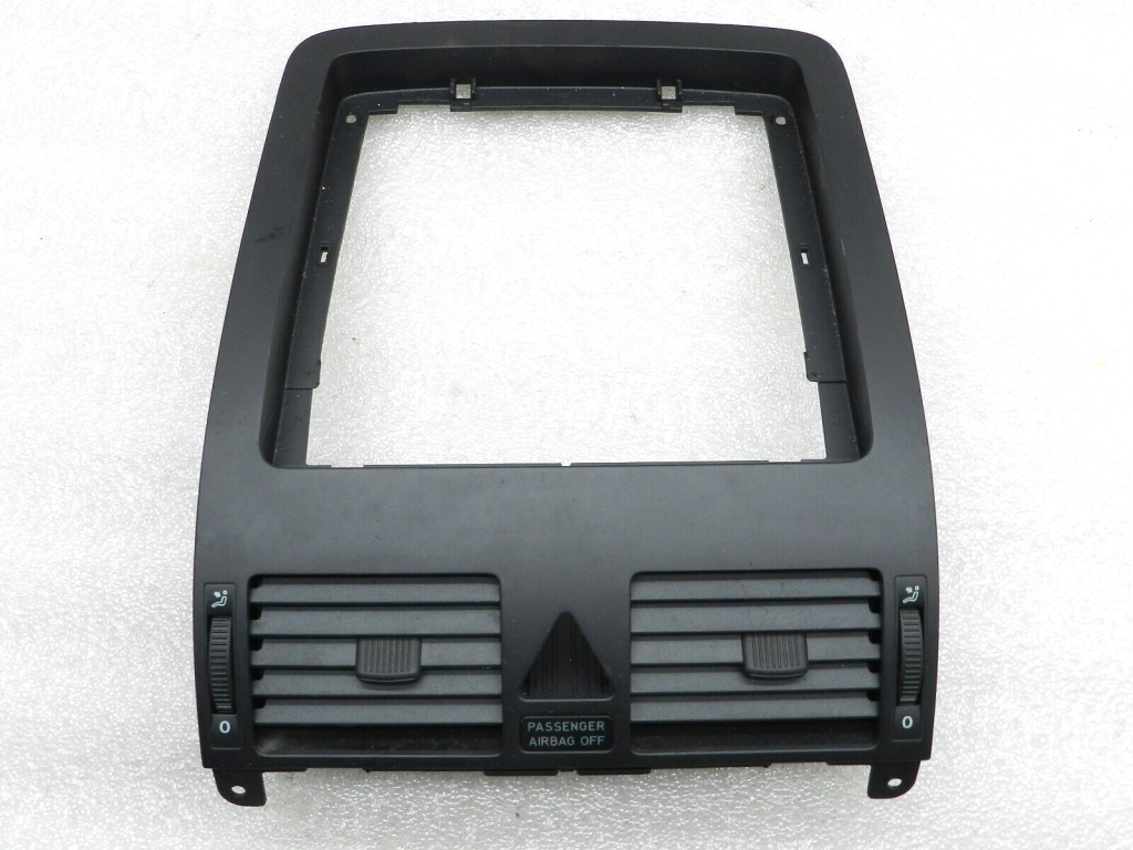 Volkswagen Touran Oriģinālā centrālā paneļa ventilācijas atveres