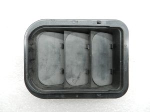 Skoda Octavia oriģinālais virsbūves ventilācijas režģis