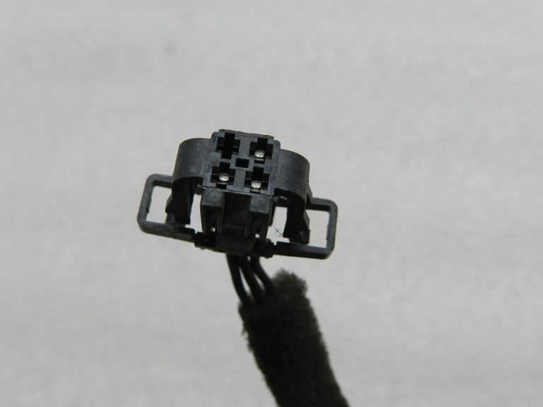 Volkswagen Golf oriģinālais spoguļa trīsstūris kreisais 1K0837973N