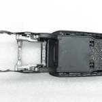 Volkswagen Golf VII oriģinālais centrālais roku balsts DEFEKTĪVS