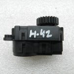 Opel Astra H oriģinālais apsildes ventilatora piedziņas mehānisms 13175540
