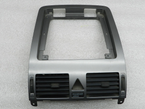 Volkswagen Touran Oriģinālā centrālā paneļa ventilācijas atveres pelēkas krāsas