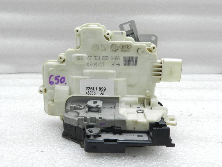 VW Passat 3C B7 Oriģinālā durvju slēdzene aizmugurējā labā 3C4839016A