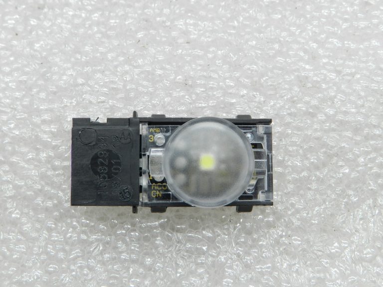 Opel Insignia B oriģināls rokas atvilktnes apgaismojums kāju nodalījuma apgaismojums 13582994