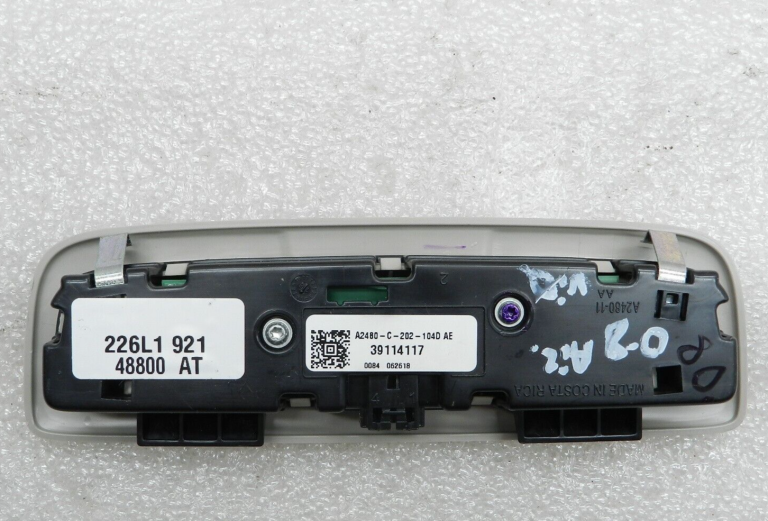 Opel Insignia B Oriģināls aizmugurējais salona apgaismojums 39114117