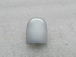 Skoda Octavia oriģinālais durvju slēdzeņu cilindra vāciņš