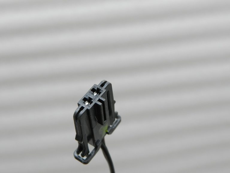 VW Passat oriģinālais durvju skaļrunis pa labi 3c0837994