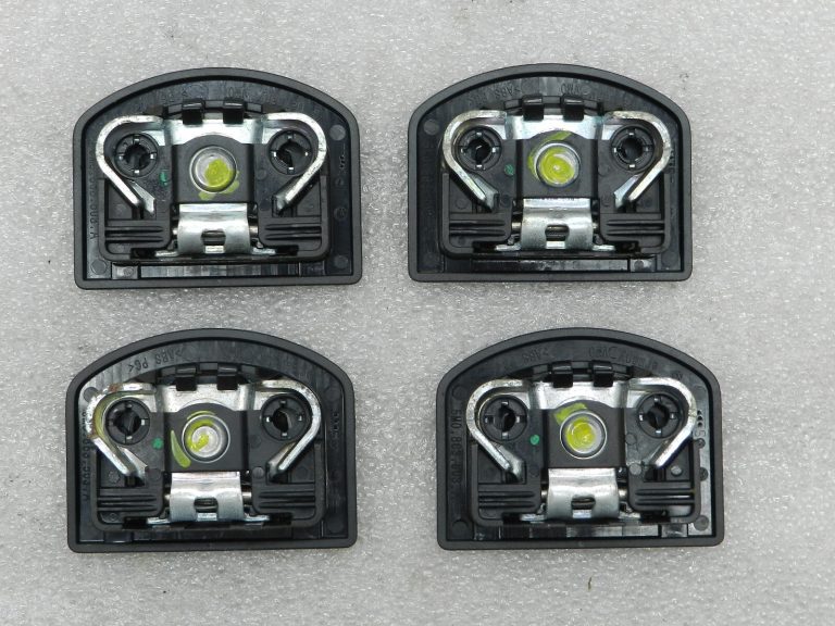 Volkswagen Skoda Volkswagen Skoda Oriģinālais cilpu turētāja montāžas komplekts