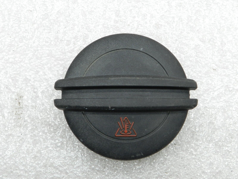 Skoda Audi Audi VW Oriģinālais vāciņš izplešanās tvertnei 2Q0121321A