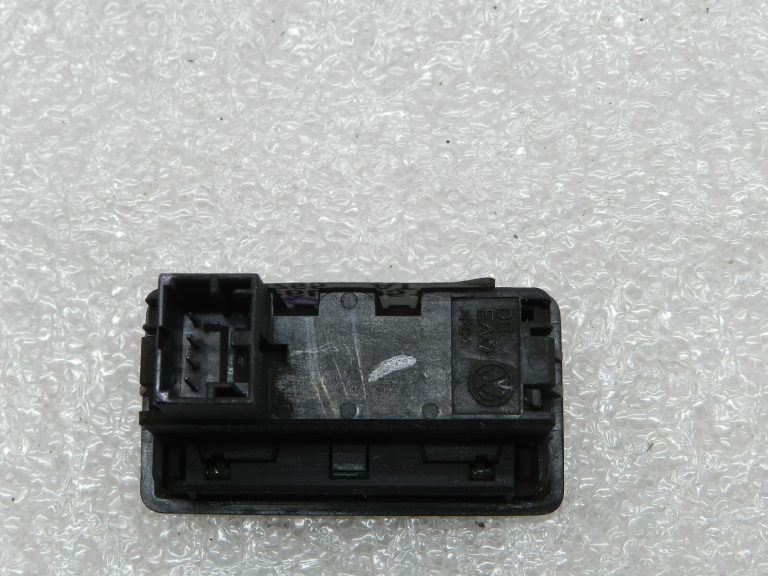 Volkswagen oriģināls bagāžnieka vāka atvēršanas slēdzis