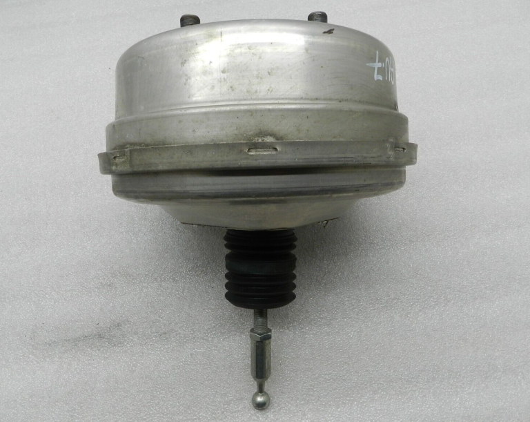 Audi A4 oriģinālais bremžu pastiprinātājs 8K0612107D
