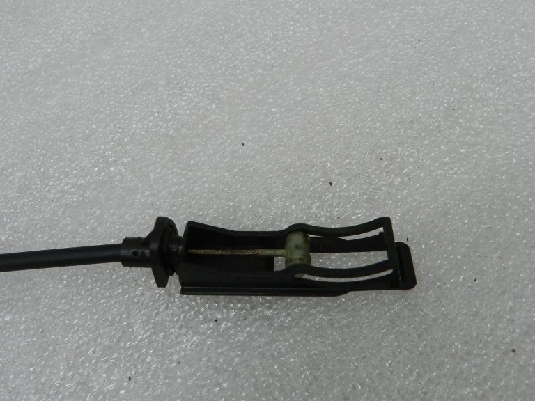 Volkswagen oriģinālā durvju slēdzene Priekšējo kreiso durvju slēdzene