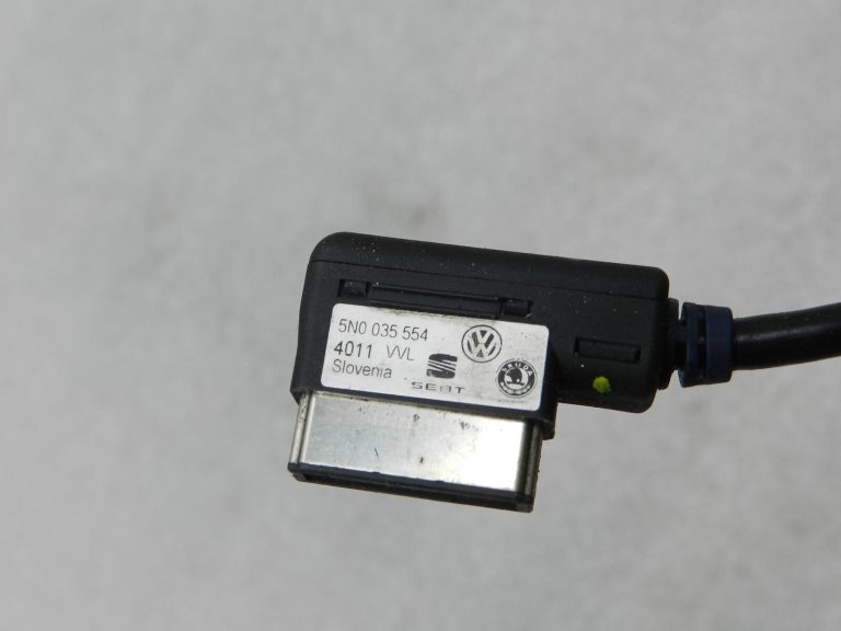 VW Audi Audi Skoda oriģinālais iPod iPhone IPAD adaptera multivides kabelis