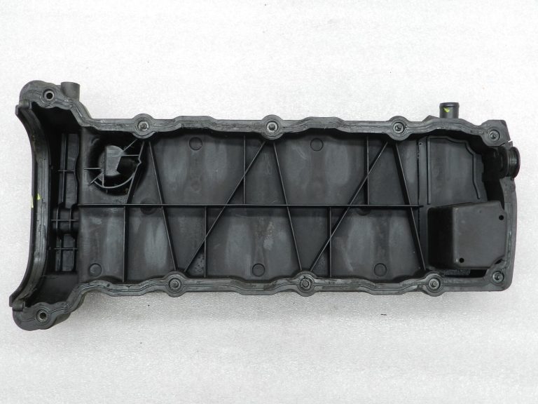 Volkswagen oriģināls vārstu vāks 021103475g