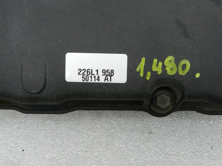 Volkswagen oriģināls vārstu vāks 021103475g