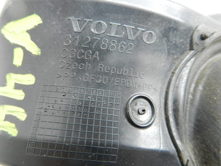 Volvo V40 oriģinālais degvielas uzpildes vāka vāks RAW COPPER DEFECTIVE!