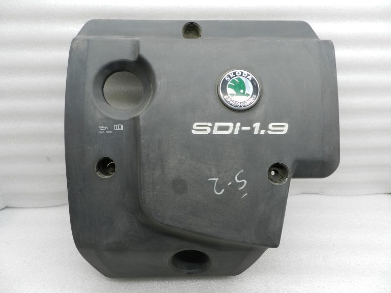 Skoda motora pārsegs Motora pārsegs