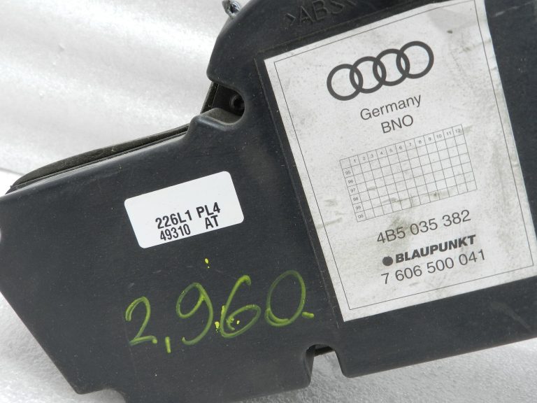 Audi A6 oriģinālais zemfrekvences basa skaļrunis 4B5035382
