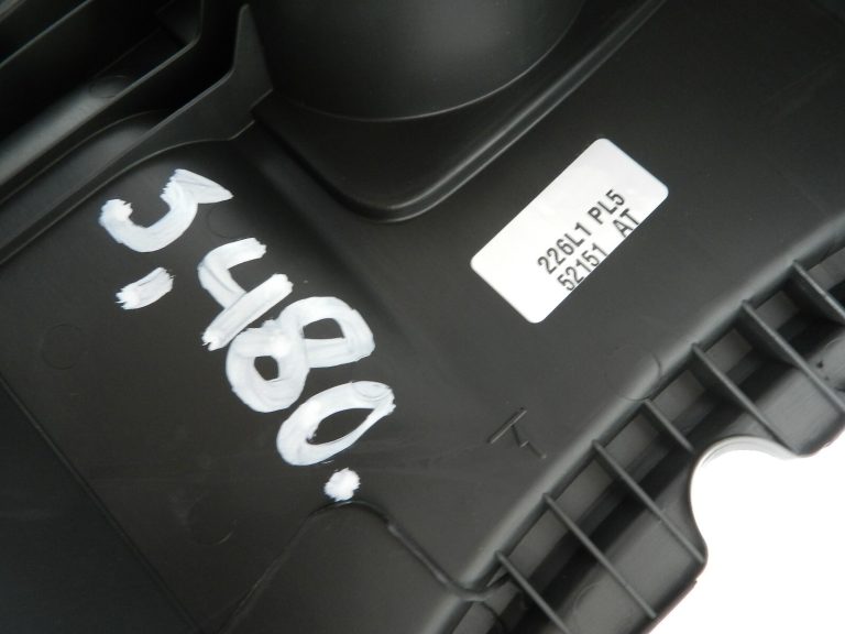Seat Leon oriģinālais roku balsts