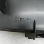 Seat Leon oriģinālais aizmugurējo durvju slēdzeņu vāka apšuvums