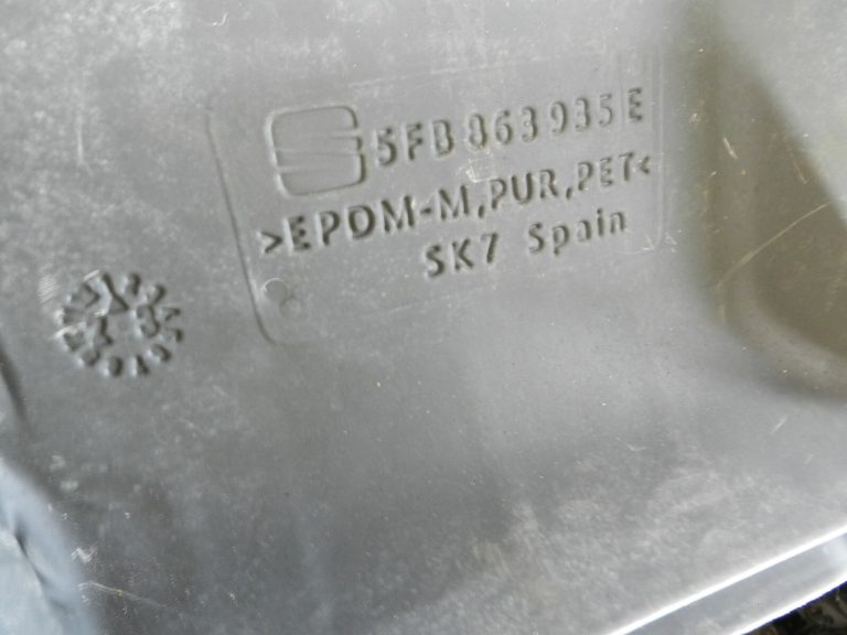 Cupra Leon KL8 Oriģināls paneļa apdares ugunsmūris