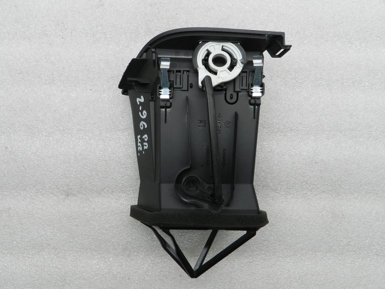 Opel Zafira C oriģinālās ventilācijas restes ventilācijas atveres kreisajā pusē