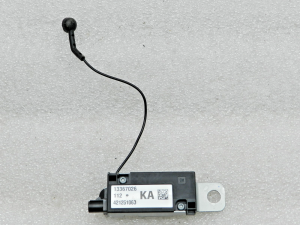 Opel Zafira C aizmugurējā loga antenas antenas pastiprinātājs 13367026