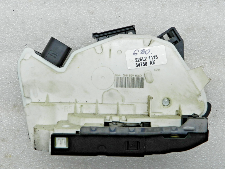 VW Skoda oriģināls durvju slēdzenes slēdzenes aizmugurējās labās durvis