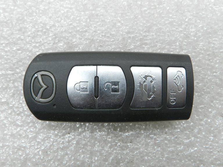 Mazda 6 oriģinālā tālvadības atslēga DEFEKTĪVA!!!