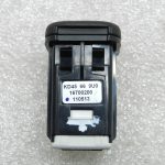 Mazda 6 oriģinālais USB AUX ligzdas savienotājs