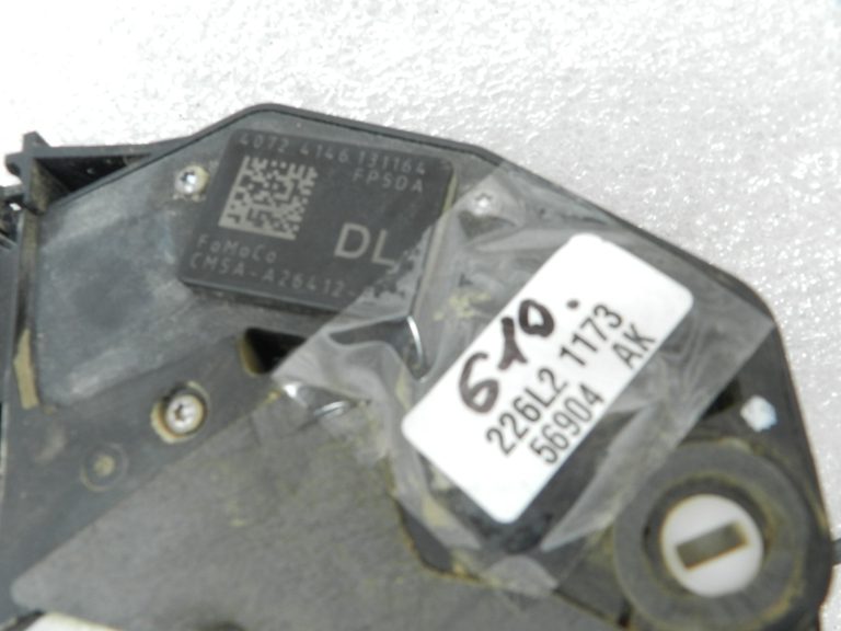 Ford Ranger oriģinālā durvju slēdzene aizmugurējā labajā pusē