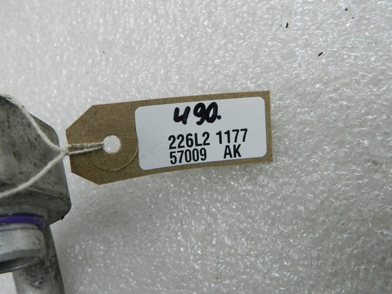 Audi A4 oriģinālā gaisa kondicionēšanas caurule 8E0260707AP