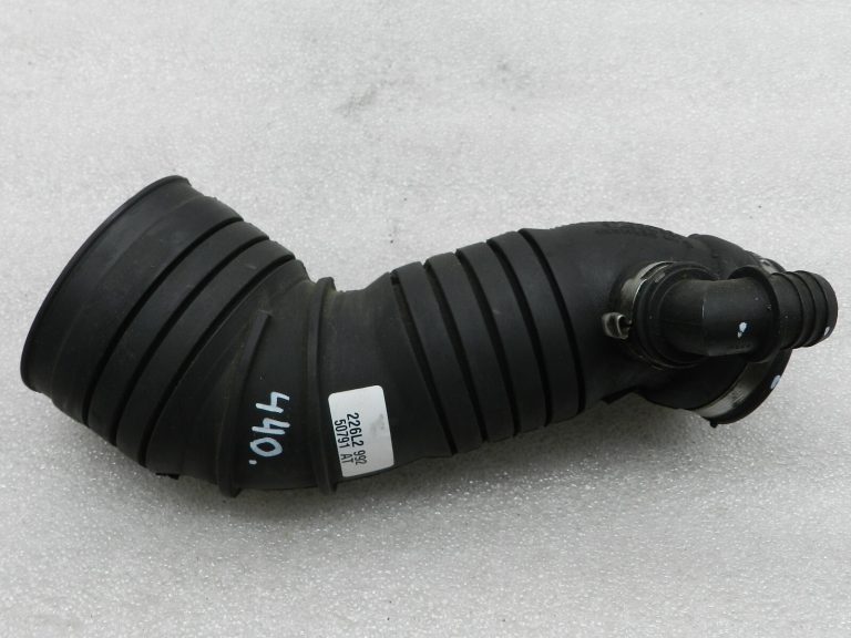 Audi A4 A6 oriģinālā ieplūdes šļūtene 3B0129615K