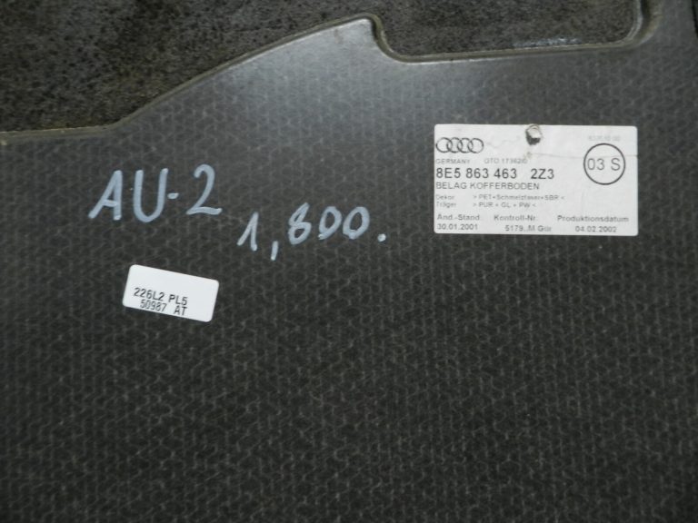 Audi A4 oriģinālais bagāžas nodalījuma paklājs bagāžnieka grīdai