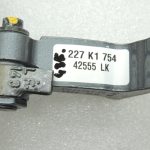 Volvo XC90 II 714 Osmijpelēks Aizmugurējo durvju eņģes aizmugurējā kreisā augšējā daļa 31424593