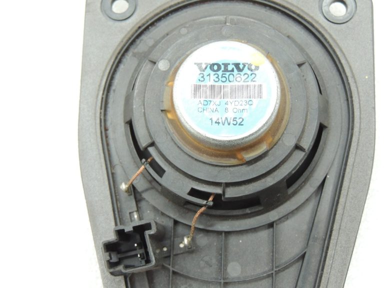 Volvo XC90 II K502 Aizmugures skaļrunis kreisajā vai labajā pusē 31350622