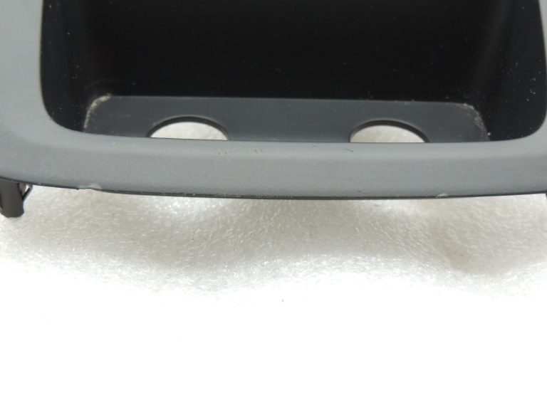 Volvo XC90 II Centrālās konsoles aizmugurējais vāks 31377881