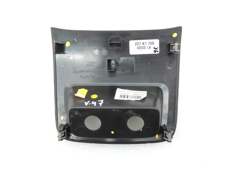 Volvo XC90 II Centrālās konsoles aizmugurējais vāks 31377881